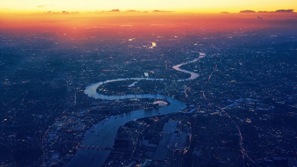 London skyline at sunrise over the Thames as the London gold trading session begins