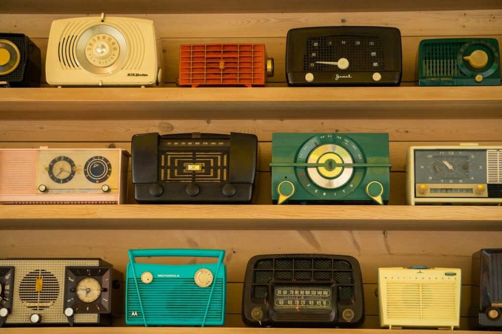 Vintage radio tuning dial, a picture of how tick volume is only a proxy signal for real forex volume