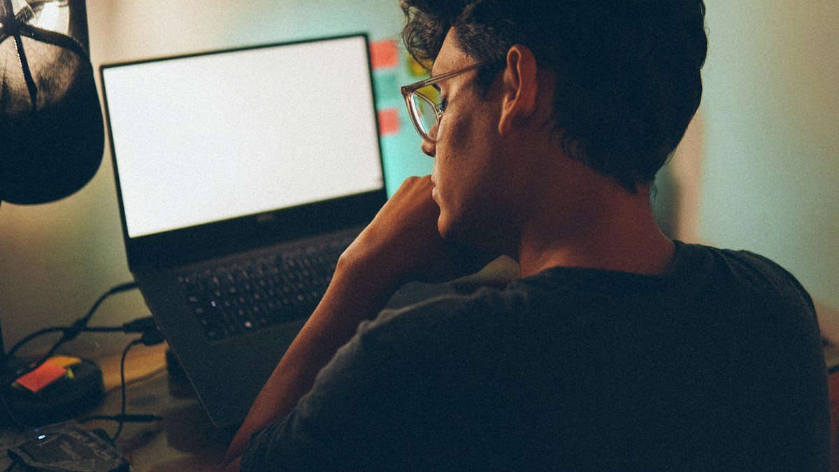 How to Read Price Action (Step by Step)