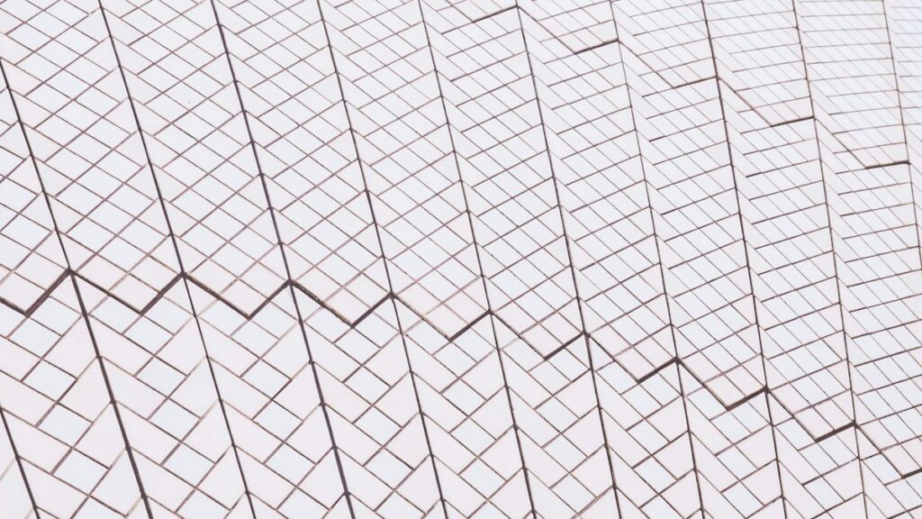 Zigzag tile pattern, like the swing highs and lows of US500 market structure