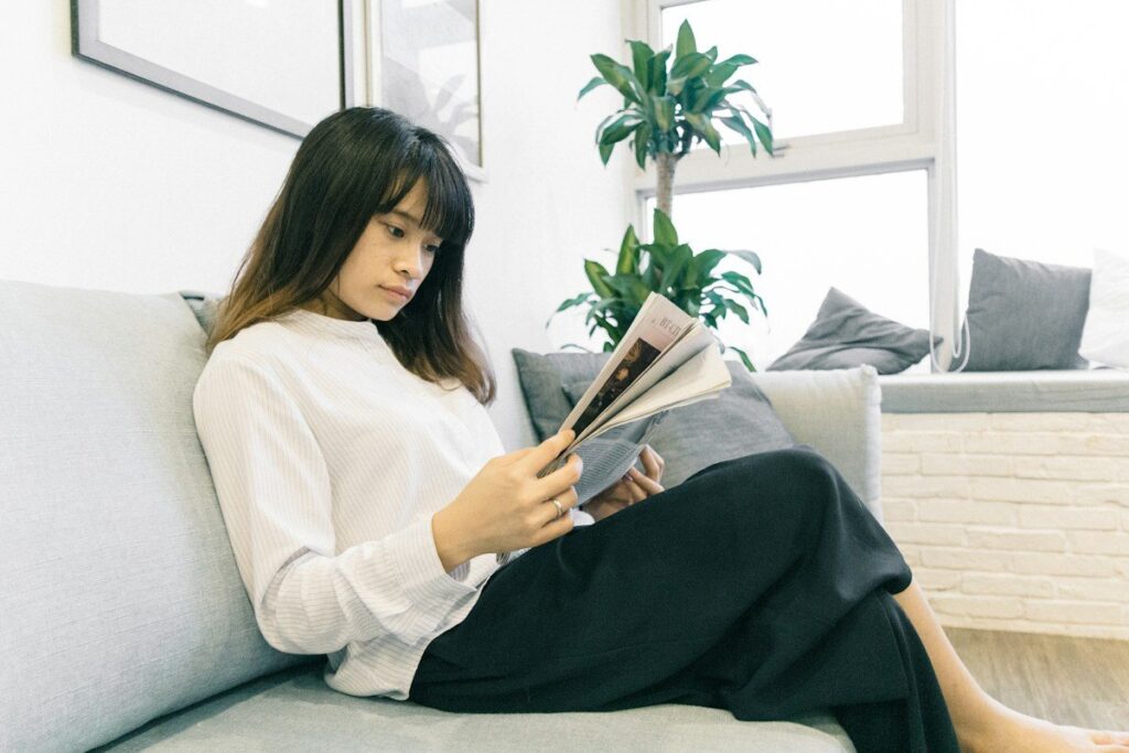Trader reviewing a weekly journal to check whether the rules-based risk model was followed